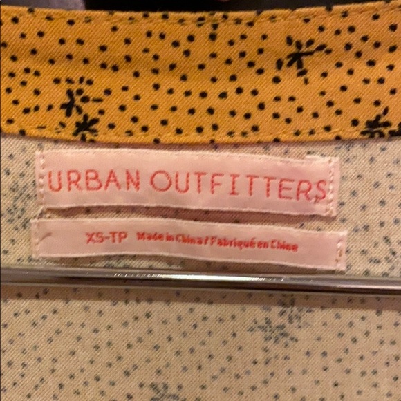 Urban Outfitters cute yellow gold & black top XS​ - Picture 6 of 16